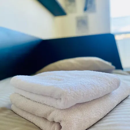 Figaro Apartman Apartment *